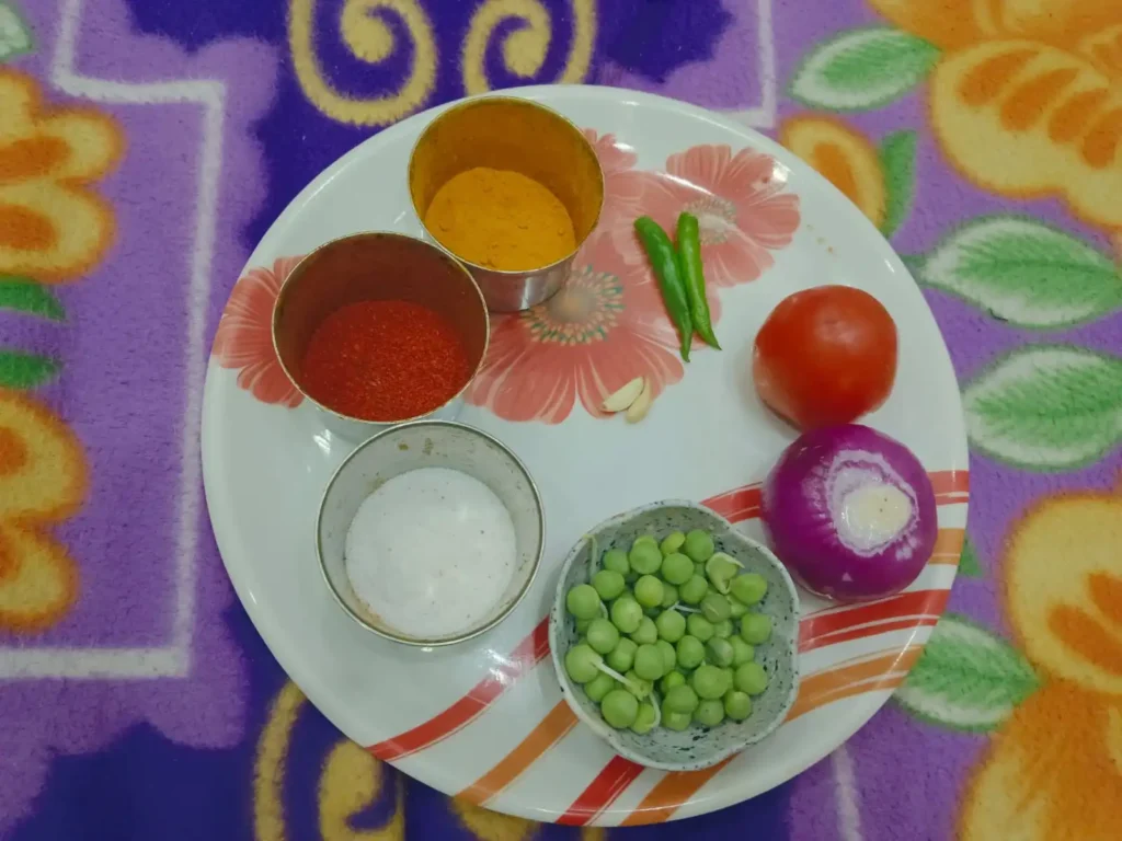 Maggi Noodles Ingredients & Maggi Spices for Veg Maggi Recipe